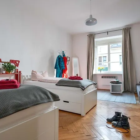 Apartment S14 - Rooms & Apartments