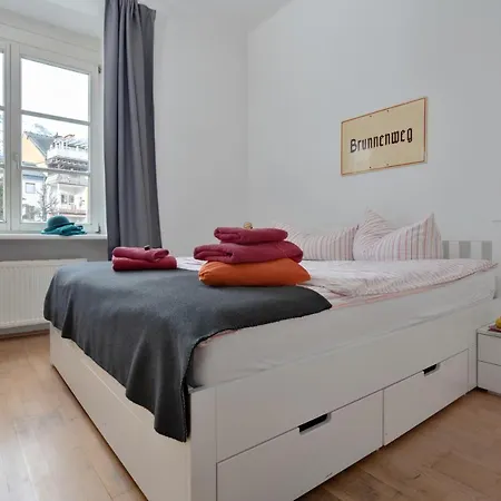 S14 - Rooms & Apartments